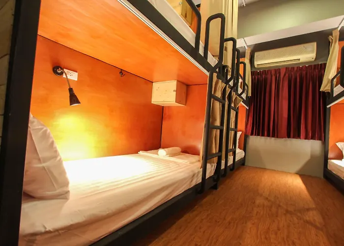 Thonglor Travellers And Cafe * Bangkok