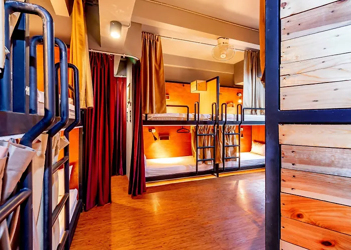Thonglor Travellers And Cafe Hostel Bangkok